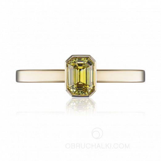 Помолвочное кольцо из желтого золота с желтым бриллиантом огранки эмеральд FAMILY RELIC на заказ фото 2