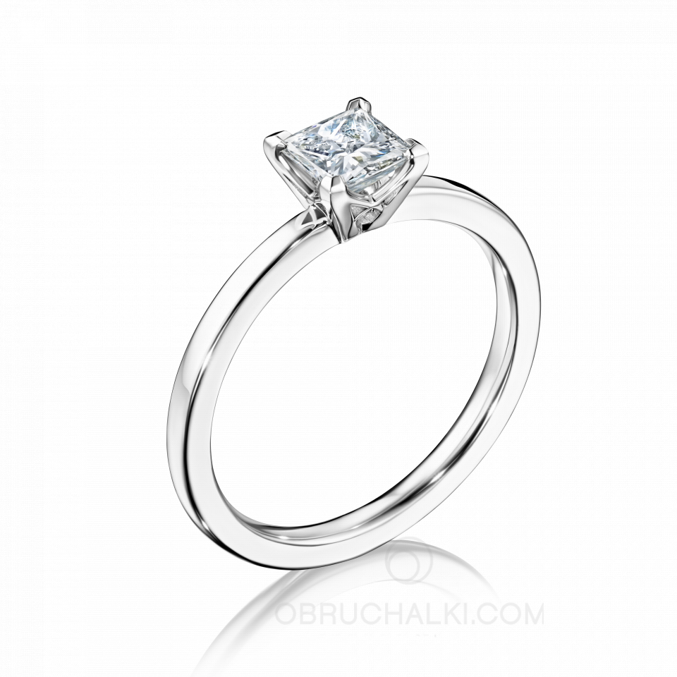 Кольцо помолвочное золотое с необычным кастом и квадратным бриллиантом огранки принцесса VICTORIA