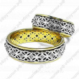 Оригинальные обручальные кольца с крутящейся серединой с бриллиантами и рубинами  на заказ фото 3