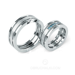 Широкие парные обручальные кольца из белого золота с голубыми бриллиантами COMBO ICE BLUE DIAMONDS фото