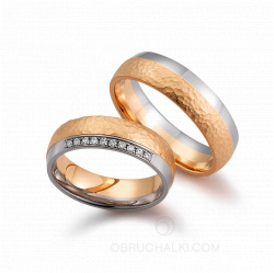 Матовые обручальные кольца MOON с дорожкой бриллиантов фото