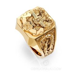 Золотое кольцо - печатка для мужчины фото