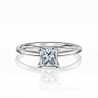 Золотое помолвочное кольцо с акцентной гранью и бриллиантом принцесса SOFT EDGE FIANCÉE PRINCESS