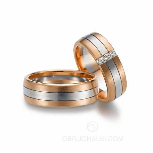 Оригинальные матовые обручальные комбинированные кольца с бриллиантами на заказ фото