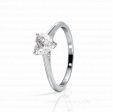 Помолвочное кольцо с бриллиантом в форме сердца BE IN LOVE на заказ фото