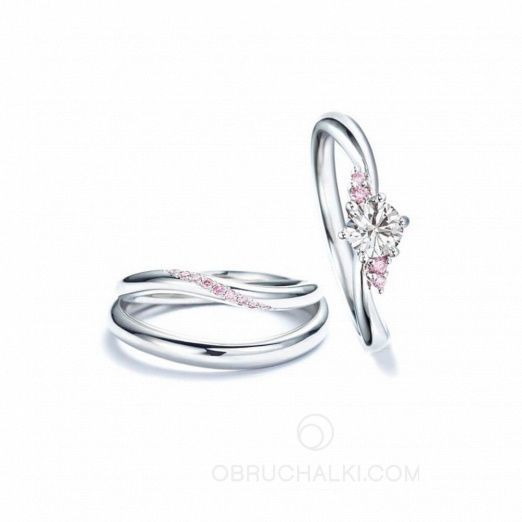 Парные обручальные кольца с розовыми сапфирами на заказ фото