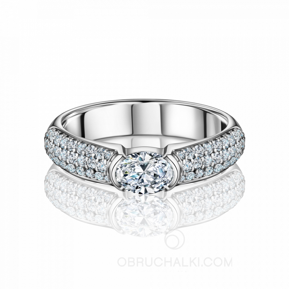 Помолвочное кольцо с овальным бриллиантом и россыпью камней ELEGANT BRIDE MAJESTY