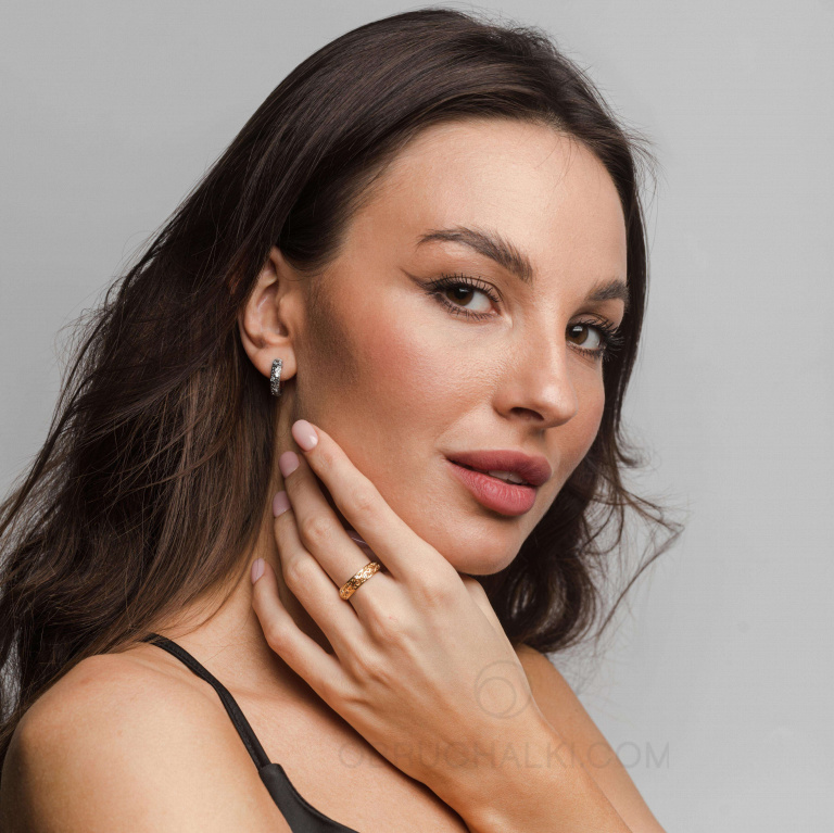 Узорные серьги из золота с бриллиантами на заказ PLEXUS EARRINGS
