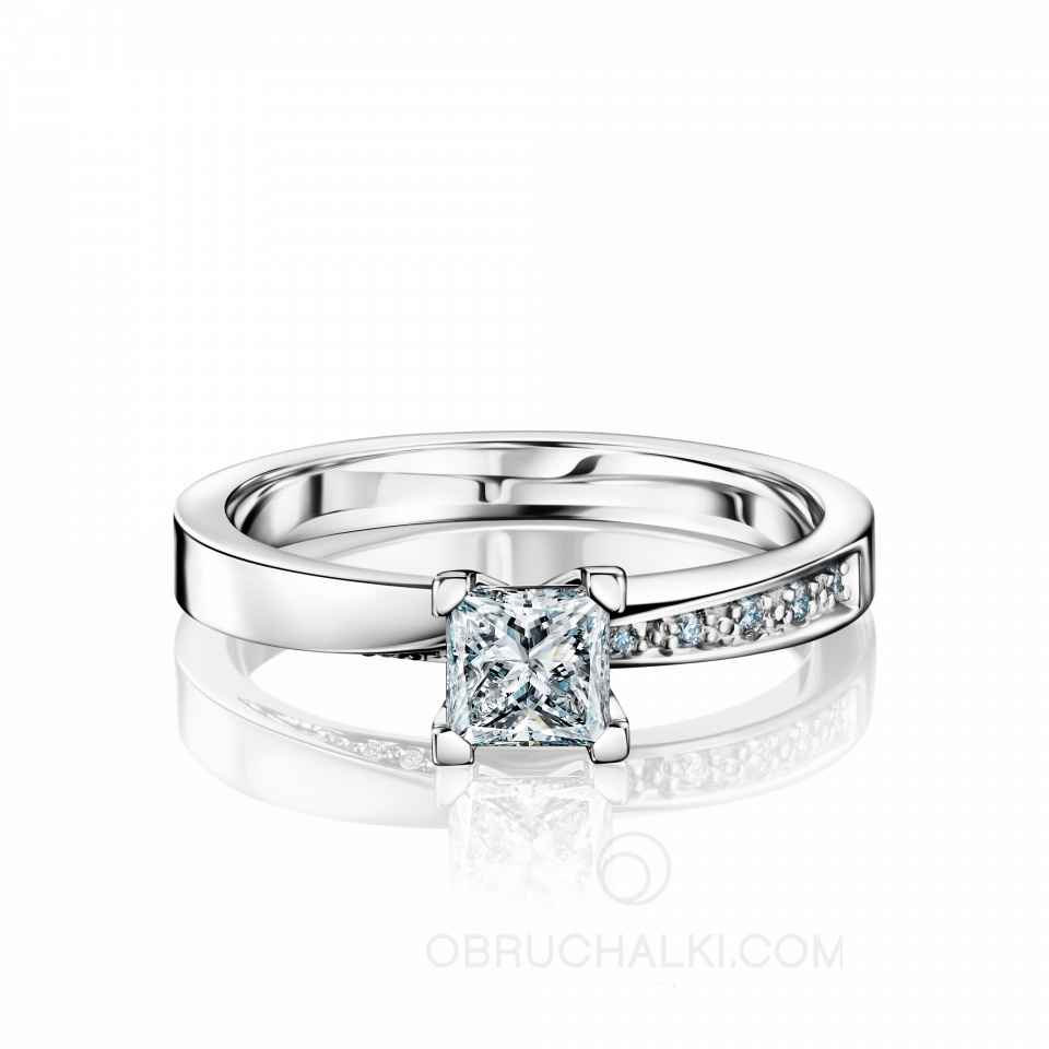 Помолвочное кольцо из белого золота с бриллиантом огранки Принцесса PRINCESS MOBIUS