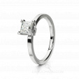 Кольцо для помолвки с бриллиантом огранки принцесса FIANCÉE PRINCESS  на заказ фото