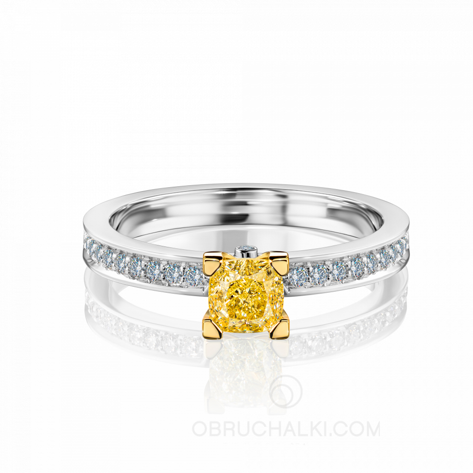 Помолвочное кольцо с желтым бриллиантом огранки MYSTERY CUSHION COLOR DIAMOND