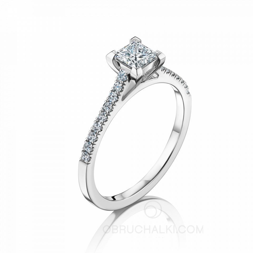 Помолвочное кольцо из белого золота с бриллиантом огранки Принцесса  MAGIC PRINCESS 