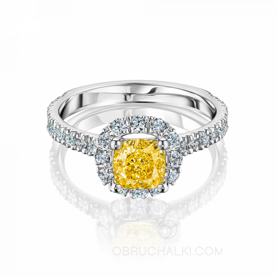 Помолвочное кольцо с желтым бриллиантом и россыпью камней