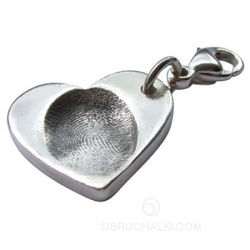 Серебряная подвеска в форме сердца с отпечатком пальца изготовление на заказ фото