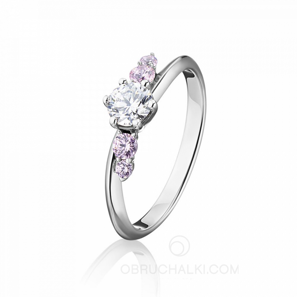 Изящное помолвочное кольцо с бриллиантом и розовыми сапфирами PINK SAPPHIRE DUET
