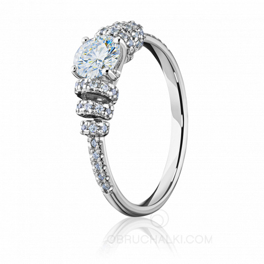 Помолвочное кольцо из золота и бриллиантов DESIRE на заказ фото