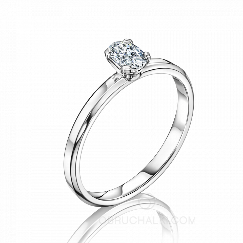 Женское кольцо на помолвку с гранями и овальным бриллиантом ELLIPSE