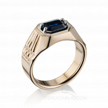Мужское кольцо-печатка STATUS с сапфиром огранки Эмеральд фото