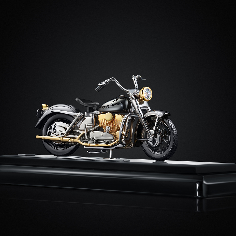 Модель мотоцикла HARLEY DAVIDSON серебряная