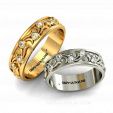 Красивые обручальные кольца с резным природным орнаментом и бриллиантами  на заказ фото