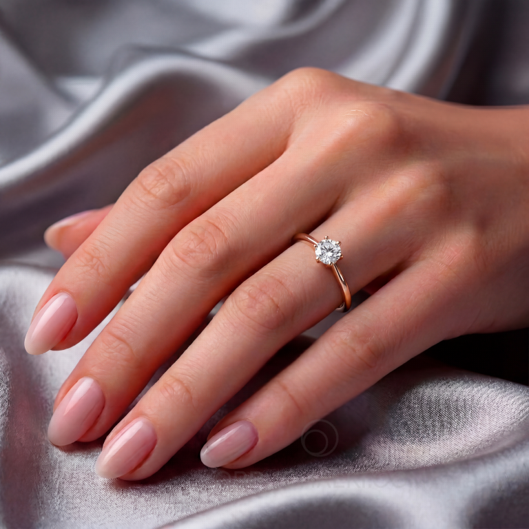 Помолвочное кольцо с одним бриллиантом DIAMOND DREAM